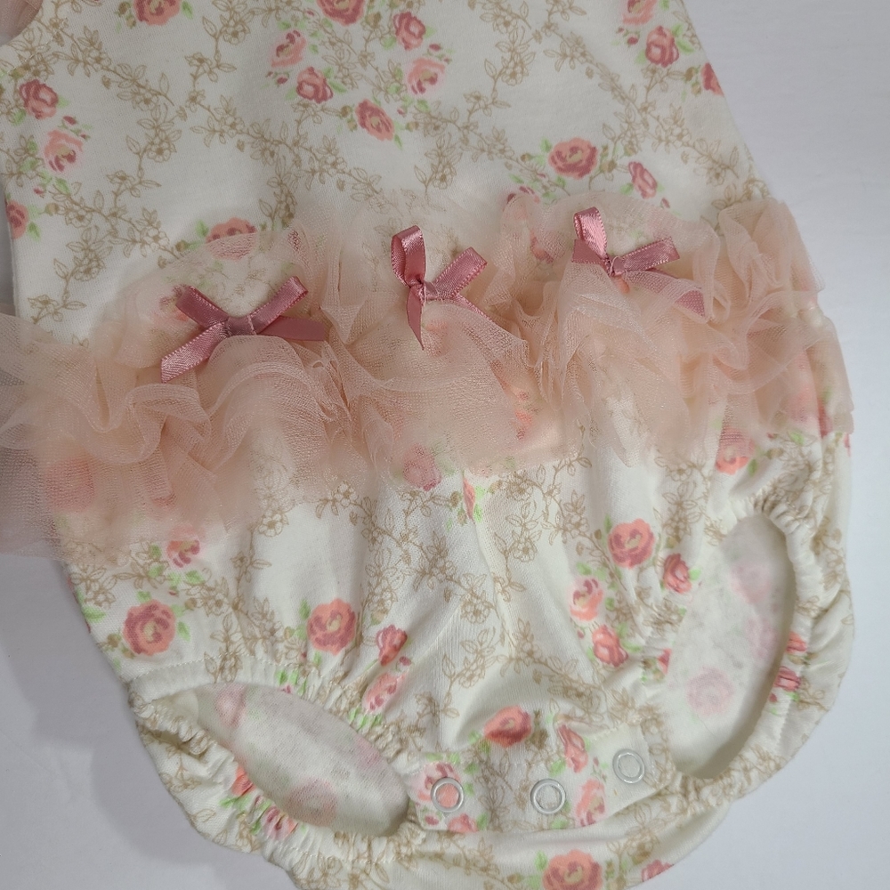 Kyle & Deena Pink Rose Print Ribbon One Piece Bodysuit Baby Size 3-6 Months - Picture 4 of 9
